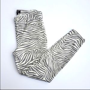 NYDJ Zebra Stretchy Straight "Ami Skinny" Pants Size 8 - EUC!